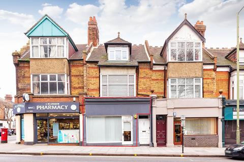 Property to rent, High Road, N2