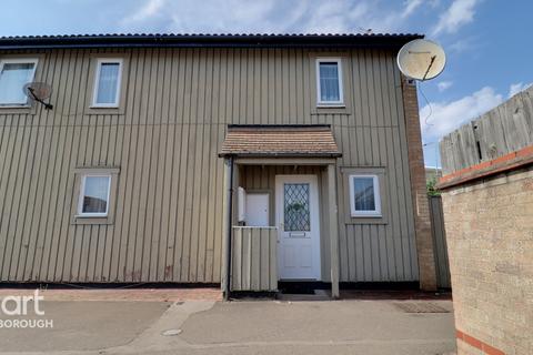 3 bedroom end of terrace house for sale - Hinchcliffe, Peterborough