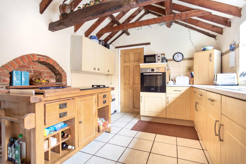 Matlaske 3 bed cottage for sale £345,000