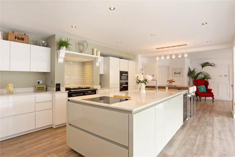 94 Wheathampstead Road, Harpenden, AL5 1JB
