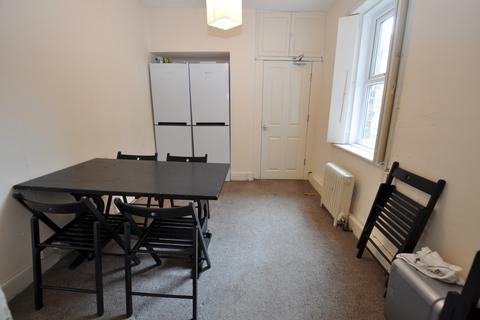 6 bedroom terraced house to rent, Otterburn Terrace, Jesmond, Newcastle Upon Tyne