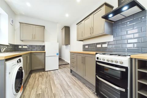 2 bedroom flat to rent, Tavistock Road, Jesmond, Newcastle Upon Tyne