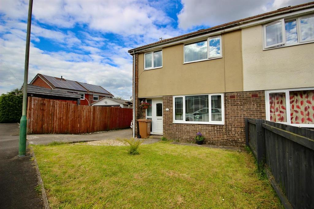 Rhosili Road, Cefn Hengoed, Hengoed 3 bed semidetached house £185,000