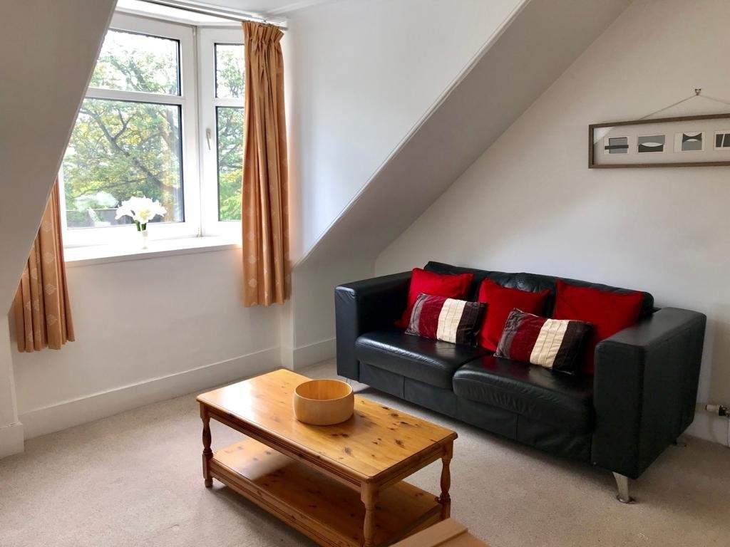 Loanhead Terrace, Aberdeen, AB25 2 bed apartment £575 pcm (£133 pw)