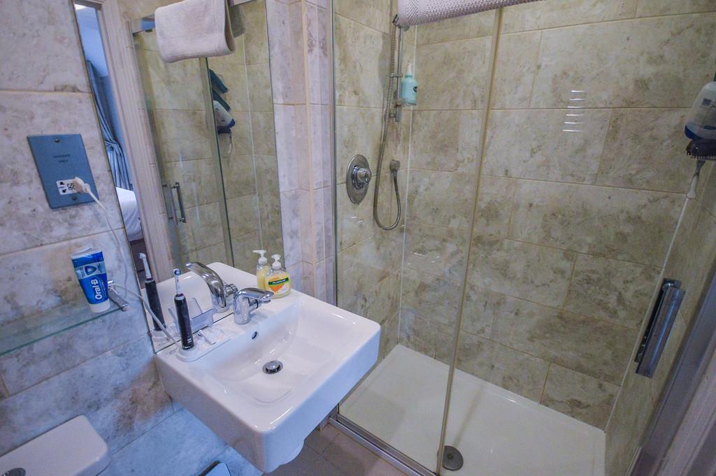 En Suite Shower Room