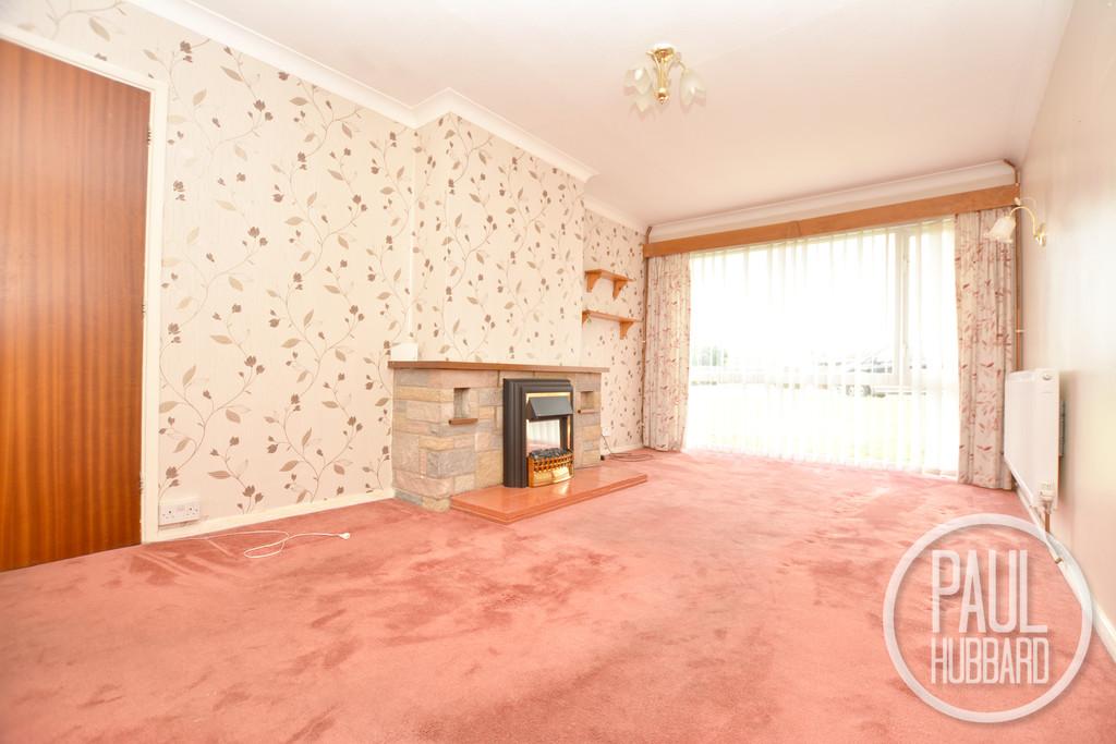 Denton Drive, Carlton Colville, Lowestoft 2 bed semidetached bungalow
