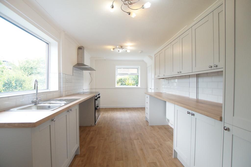 Church Lane, Saxilby, Lincoln 3 bed detached house £995 pcm (£230 pw)