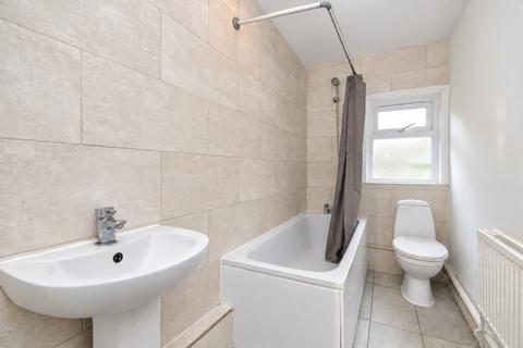 1 bedroom flat to rent, Plumstead Common Road, London
