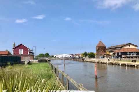 Land for sale - Bridge Road, Great Yarmouth