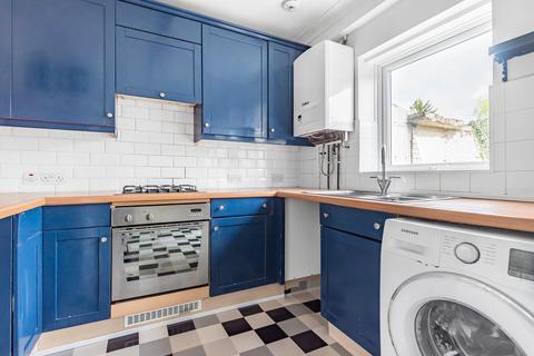 36 Ridgeview Close, Barnet, EN5 2QE