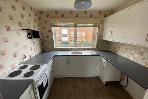 2 bedroom flat to rent, Heyhouses Court, Heyhouses Lane, Lytham St. Annes, FY8