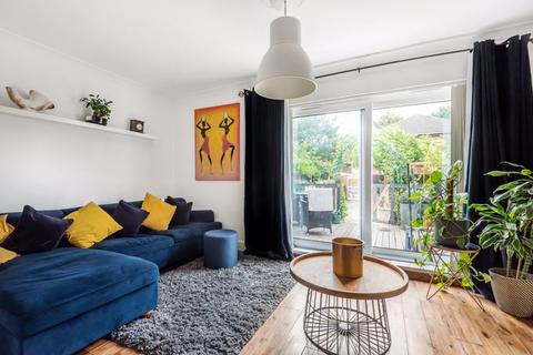 42 Barrow Road, Croydon, CR0 4EY