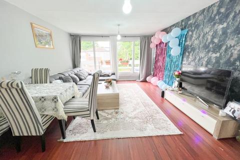 2 bedroom apartment for sale - Nash Square, Marlborough House, B42 2EX