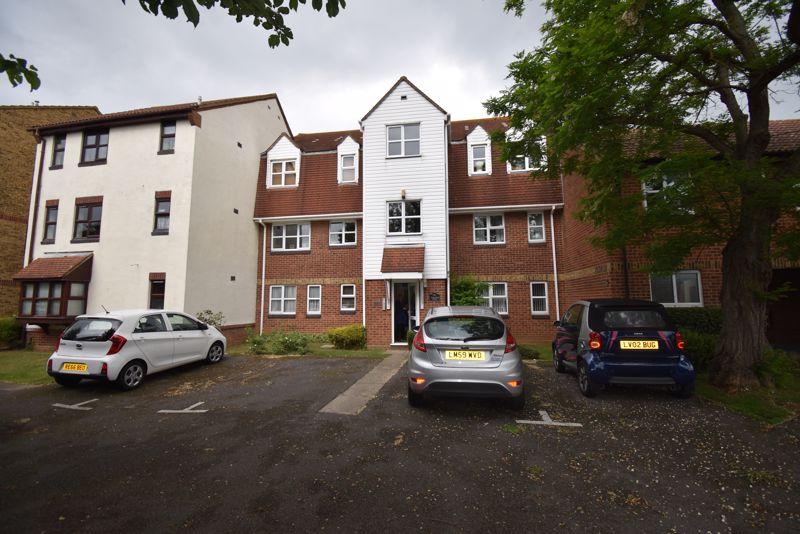 Frobisher Way, Shoeburyness 1 bed flat to rent £850 pcm (£196 pw)