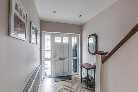 7 Tudor Close, South Croydon, CR2 9DX