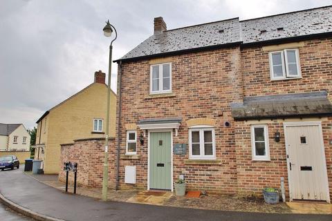 14 Appleford Drive, Carterton, OX18 1HT