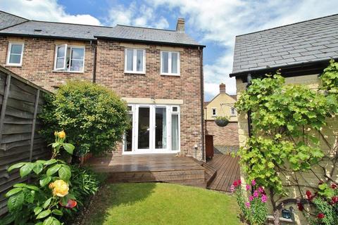 14 Appleford Drive, Carterton, OX18 1HT