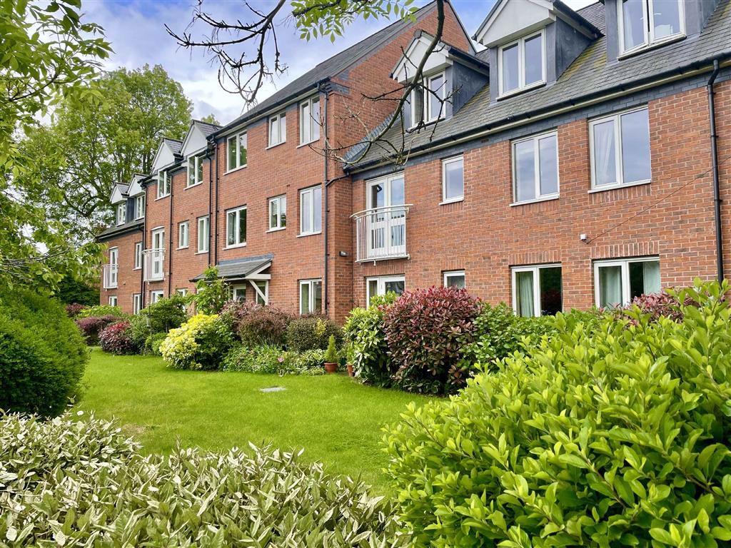 Abraham Court, Oswestry, SY11 2 bed apartment £115,000