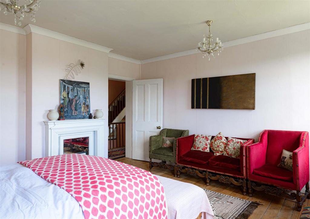 Castle Cliffe House bedroom4.jpg