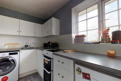 32 Borrowdale Croft, Yeadon, Leeds, LS19 7FN