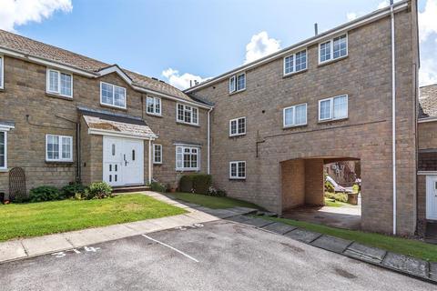 32 Borrowdale Croft, Yeadon, Leeds, LS19 7FN