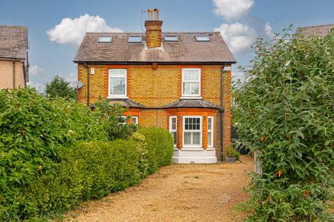 102 Miles Road, Epsom, KT19 9AB