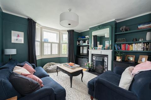 102 Miles Road, Epsom, KT19 9AB