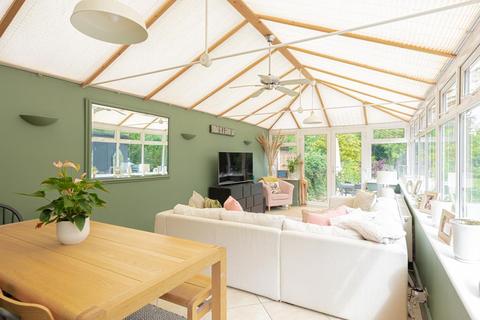 102 Miles Road, Epsom, KT19 9AB