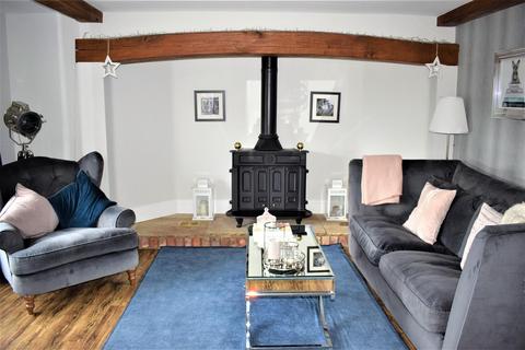 Dovecote House Vicarage Lane, Grasby, Barnetby, DN38 6AU