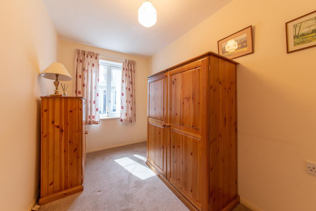 Flat 1 LOW RES-5.jpg
