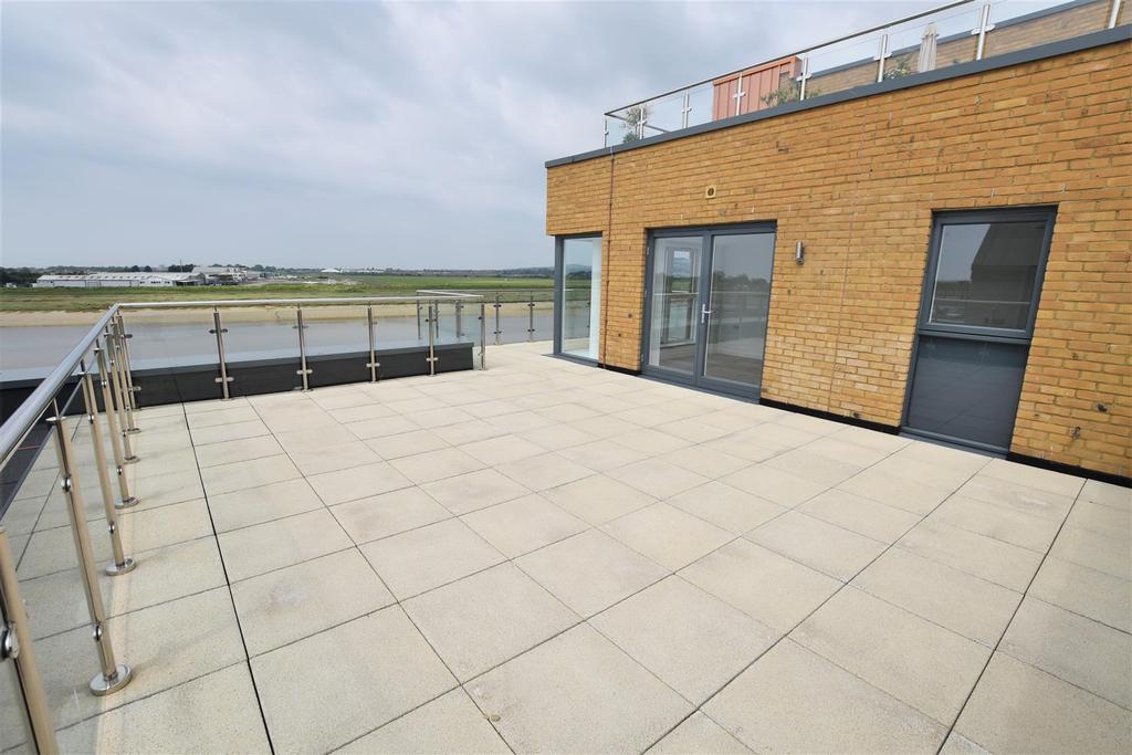Private Roof Terrace