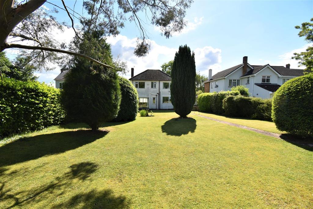 Grove Avenue, Coombe Dingle 3 bed detached house £745,000