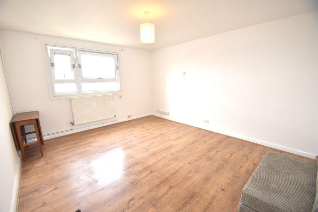 Rufford Tower, Lexden Road Acton W3 1 bed flat - £1,400 pcm (£323 pw)