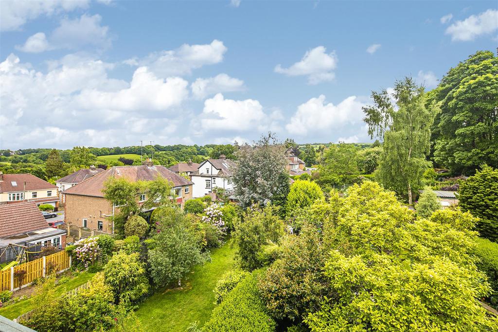 33 Brooklands Avenue, Fulwood, S10 4GB 4 bed semidetached house £600,000