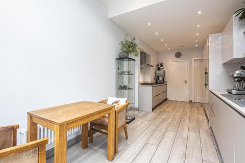 33 Brooklands Avenue, Sheffield, S10 4GB