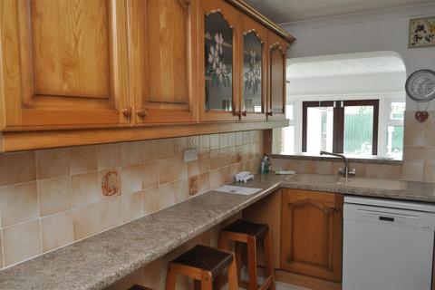 73 Fairham Road, Stretton, Burton-on-trent, DE13 0BS