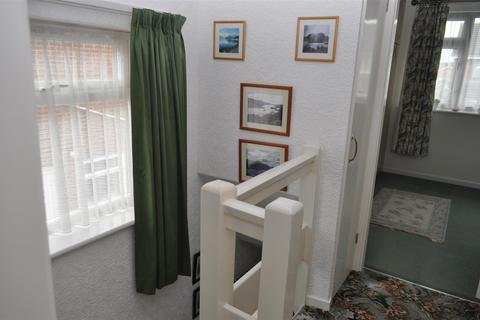 73 Fairham Road, Stretton, Burton-on-trent, DE13 0BS