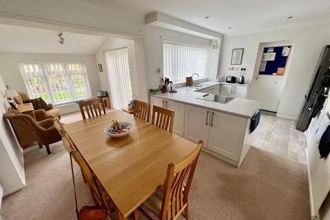 39 Dinsdale Drive, Durham, DH1 2TS