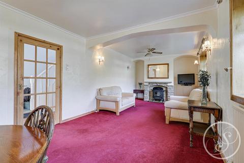 52 Brookside, Collingham, Wetherby, LS22 5AN