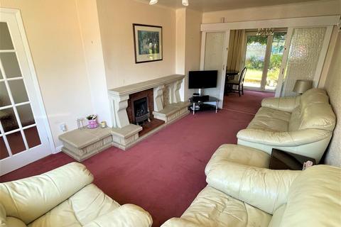 4 bedroom semi-detached house for sale - Carnarvon Close, Chippenham