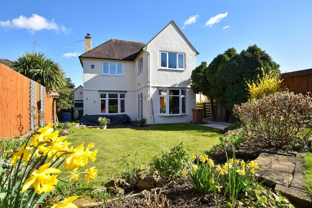 The Drive, Wellingborough 3 bed detached house £355,000