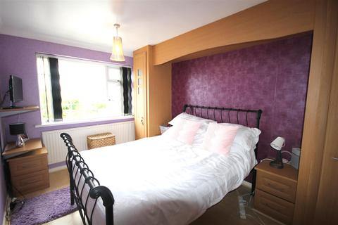 33 Barnfield Road, Tean, Stoke-on-trent, ST10 4LA