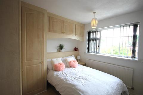 33 Barnfield Road, Tean, Stoke-on-trent, ST10 4LA