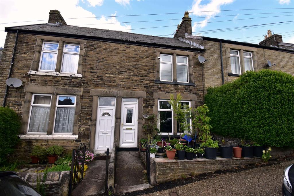 Cliff Road, Buxton 2 bed terraced house for sale £150,000