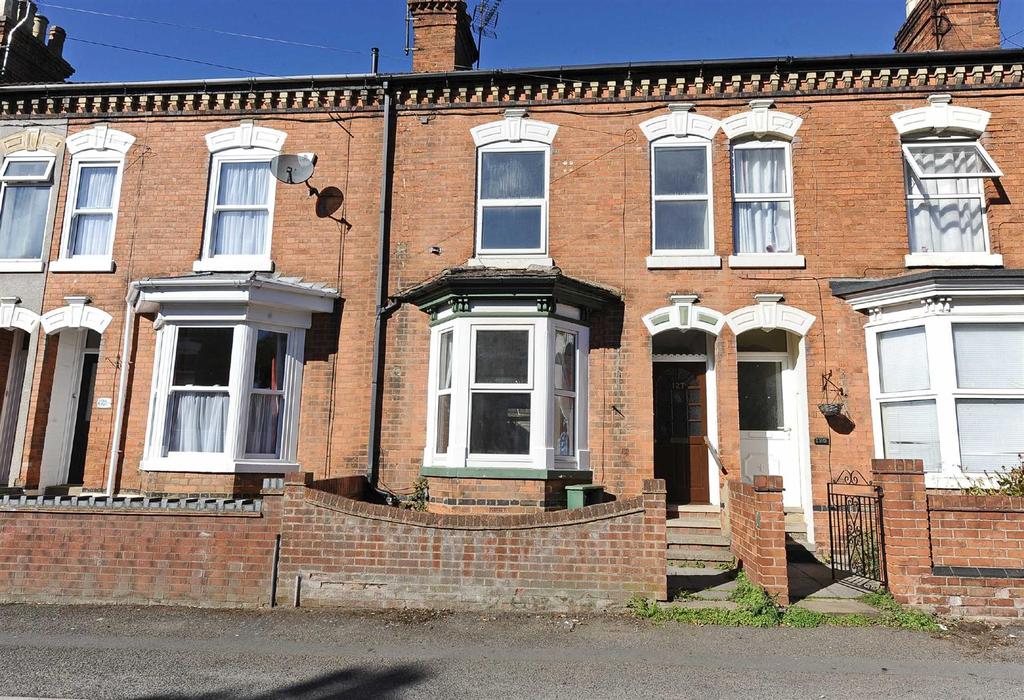 Knox Road, Wellingborough 2 bed terraced house £175,000