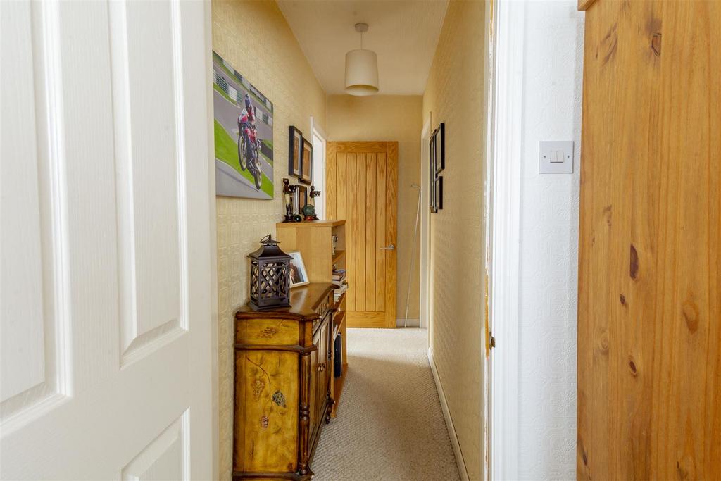 Hallway To Bed 1 DSC 1236-HDR copy.jpg