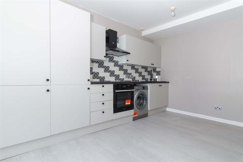 43 Cobden Road, Worthing, BN11 4BD