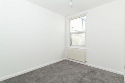 43 Cobden Road, Worthing, BN11 4BD