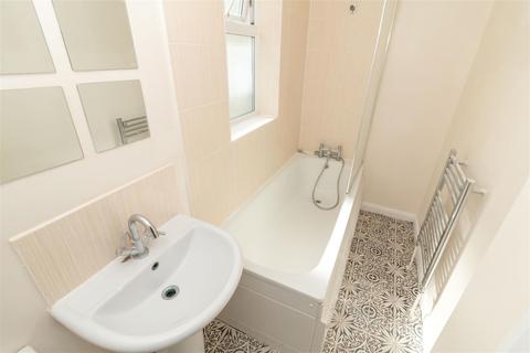 43 Cobden Road, Worthing, BN11 4BD