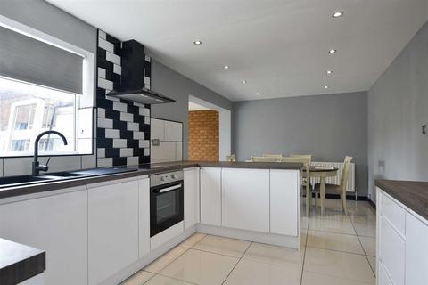 76 Blackfriars, Rushden, NN10 9PF